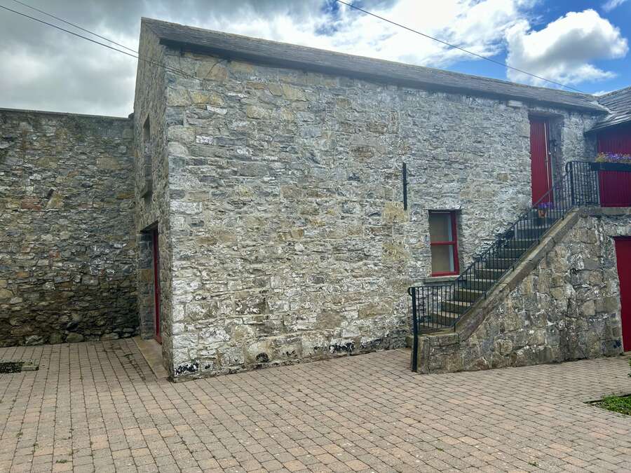 Apt 8, 67 Main Street, co. fermanagh, lisnaskea, BT92 0JD