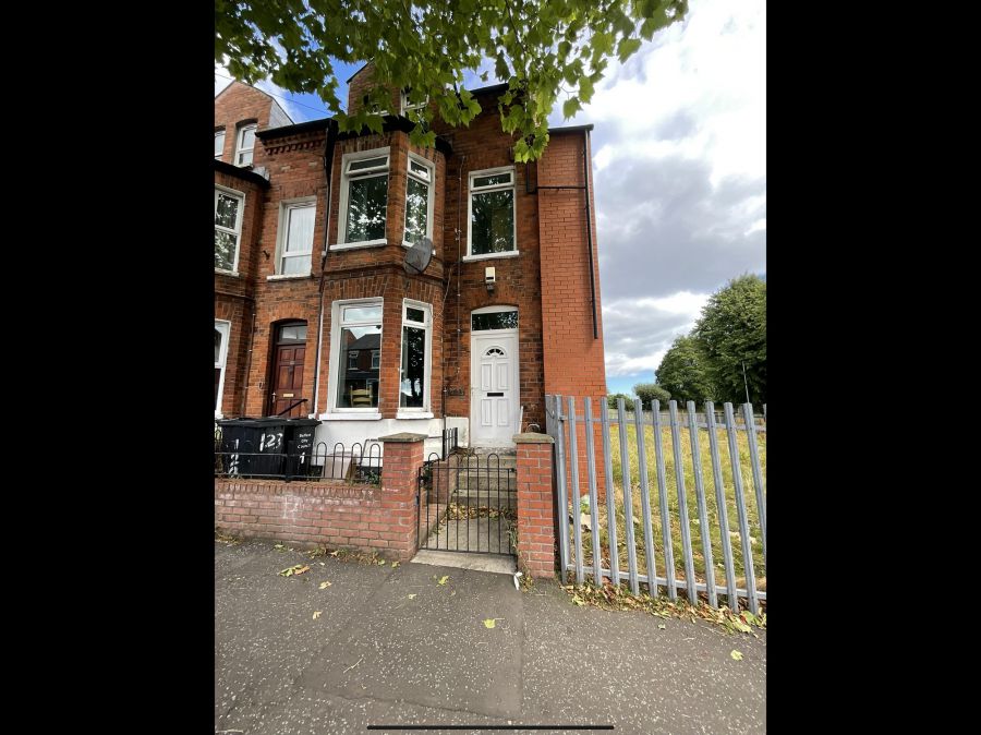 Shared House Room 2, 123 Alexandra Park Avenue, shore road, belfast, BT15 3GB