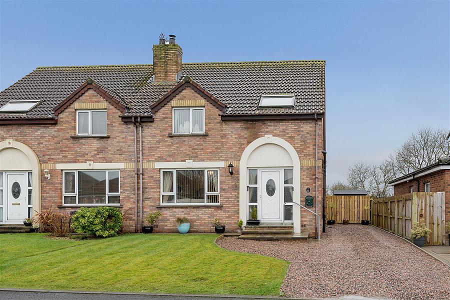 17 The Spires Crescent, killinchy, BT23 6UQ