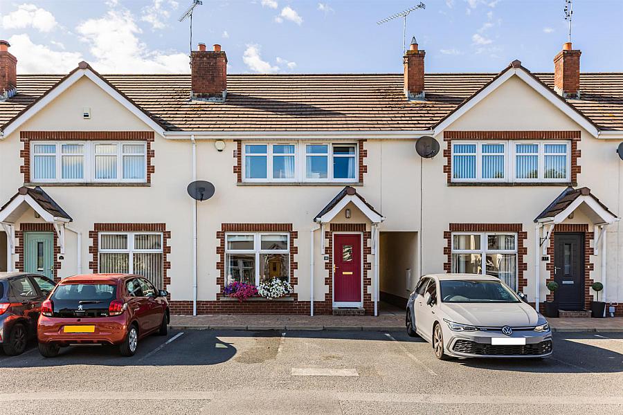 18 Albion Court, comber, BT23 5EA