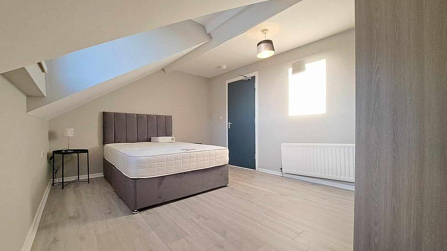 Rooms 2, 4 Lothair Avenue, belfast, BT15 2HU
