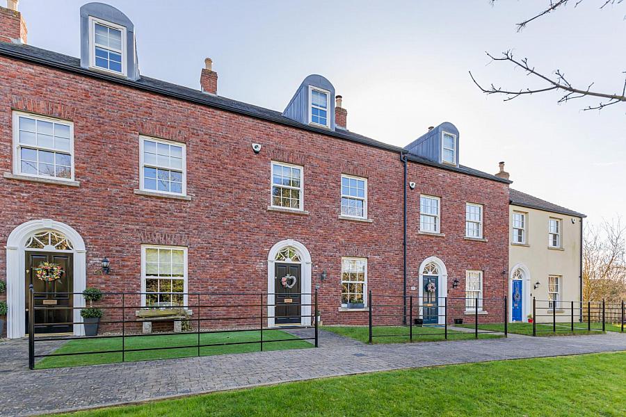 14 14 Breton Drive, lisburn, BT28 3ZA