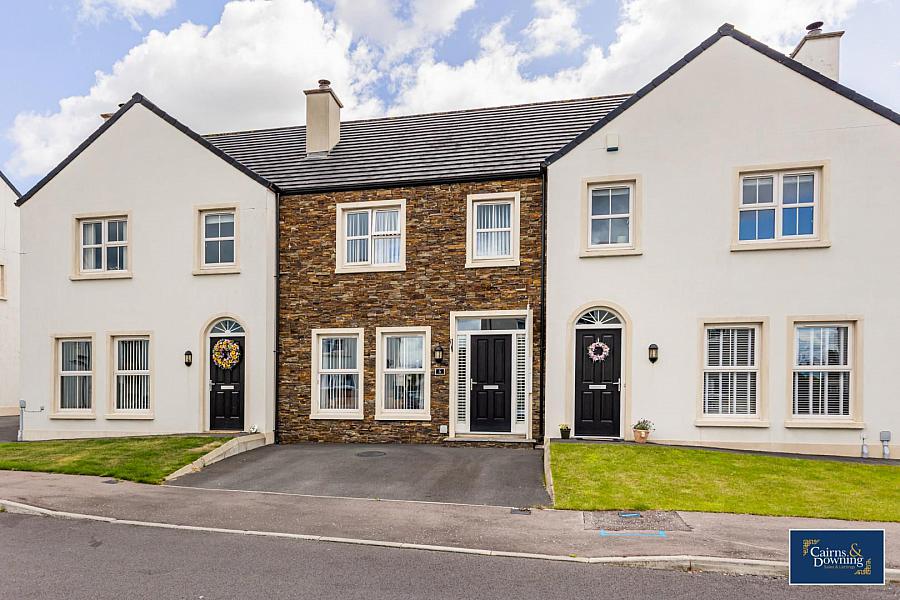 6 Chancellors Court, dromore, BT25 1TU