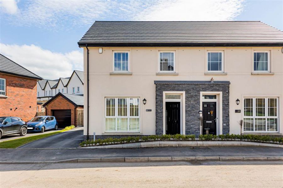 26 Mealough Drive, carryduff, BT8 8SH