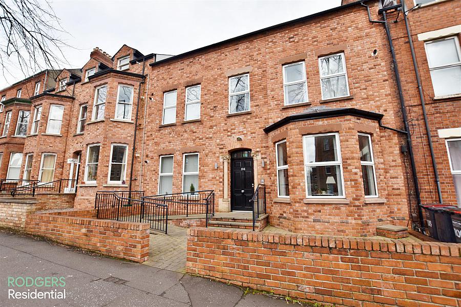 Apt 9, 104 Eglantine Avenue, belfast, BT9 6EU