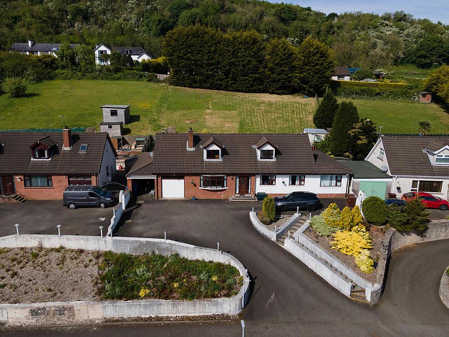 2 Fineview, newtownabbey, BT36 6YH