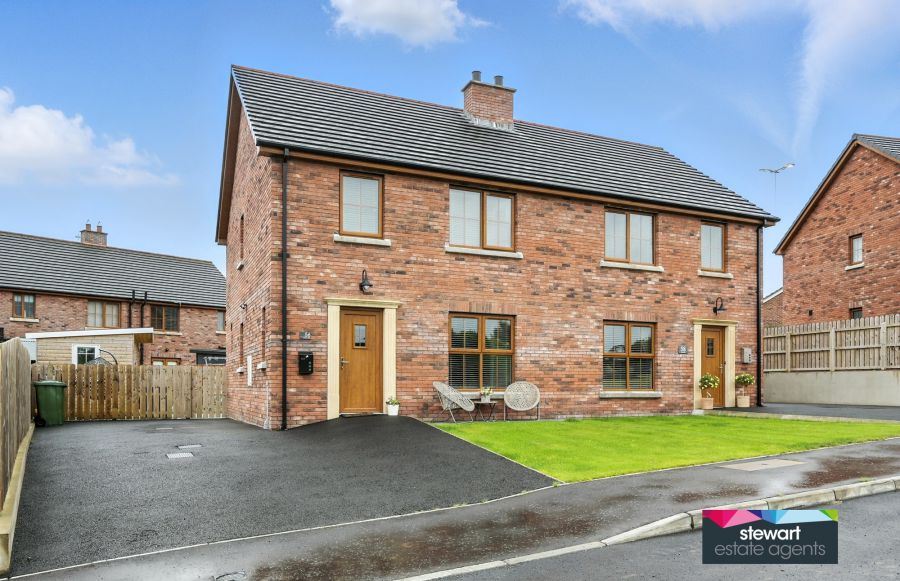 56 Cloverdale, blackskull dromore, donaghcloney, BT25 1GX