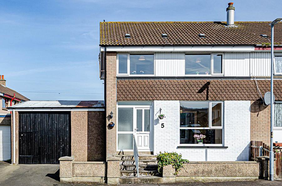 5 Kemp Park, ballycastle, BT54 6LE