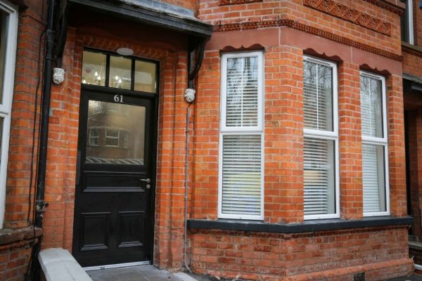 Apt 3, 61 Eglantine Avenue, belfast, BT9 6EW