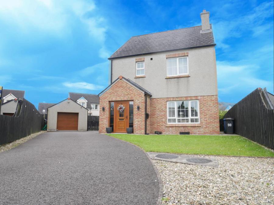 90 Castle Manor, kesh, BT93 1RT