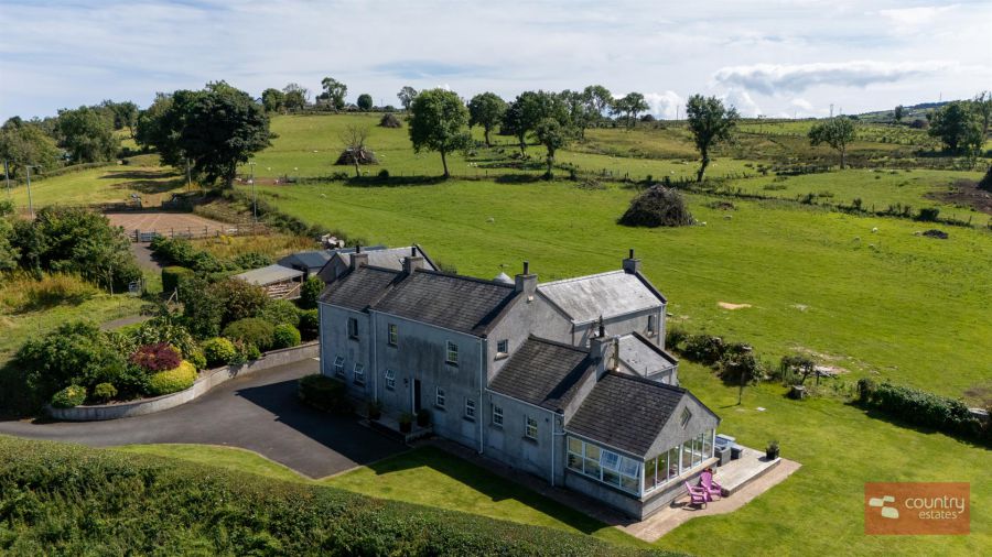 10 Carneal Road, gleno, larne, BT40 3LR