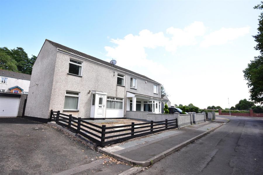 9 Dunamoy Drive, antrim, BT41 1LD