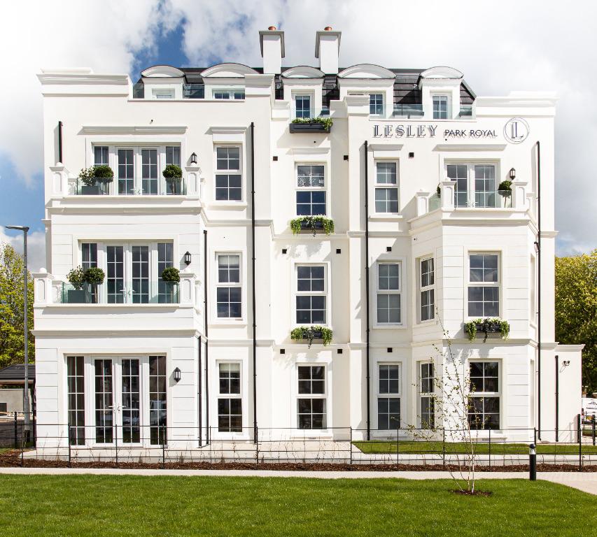 Apt 13, Lesley Park Royal 1 Rosepark Gardens, belfast, BT5 7WL