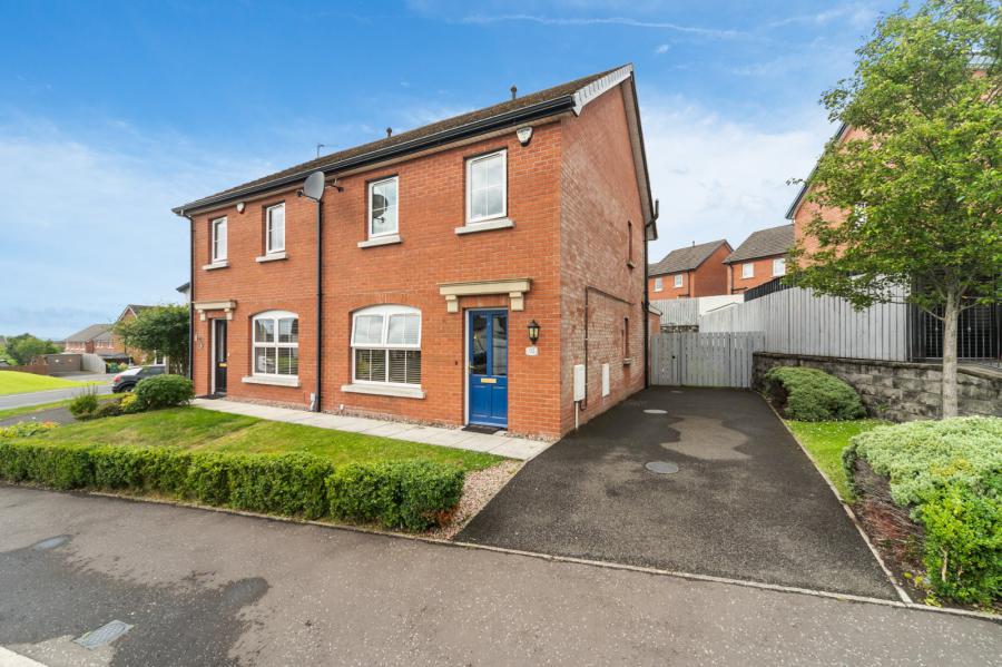 10 Lady Wallace Brae, lisburn, county down, BT28 3WN