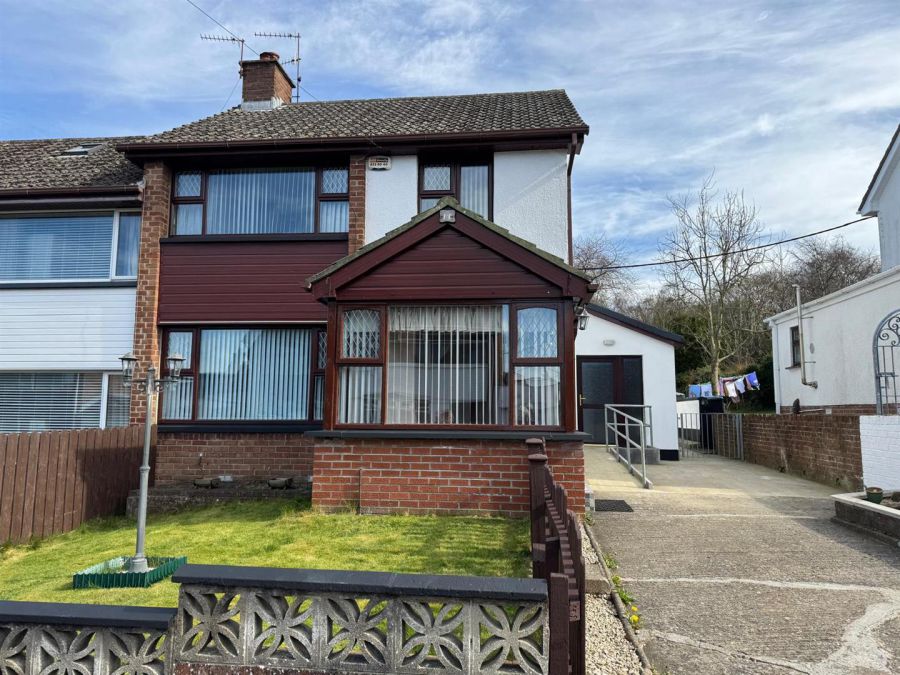 11 Woodland Drive, prehen park, l'derry, BT47 2PS