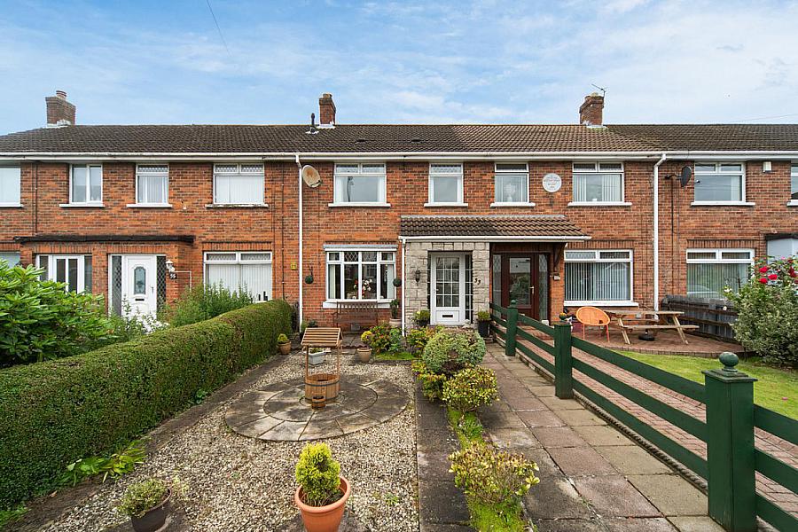 33 Larkfield Road, belfast, BT4 1QE