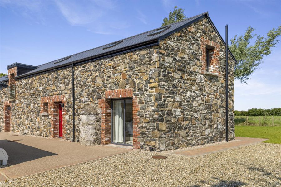 3 Corrstown Lane, portrush, BT56 8FX