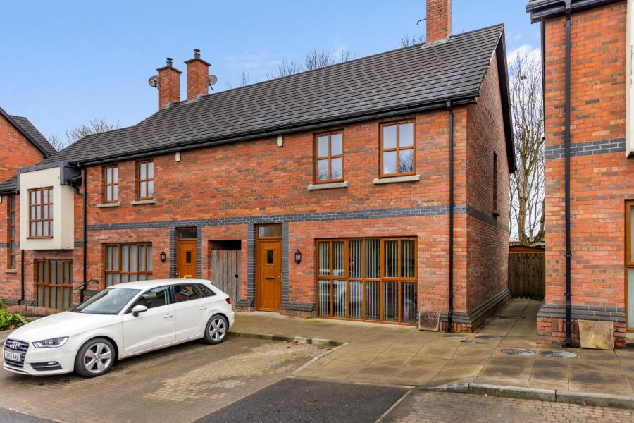 9 Old Antrim Mews, ballymena, BT42 2SP