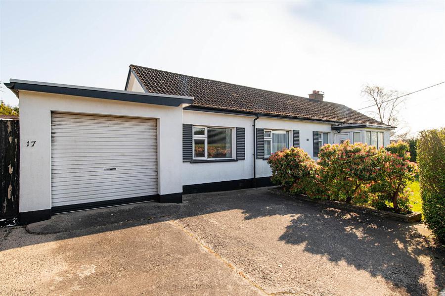 17 Lough Moss Park, carryduff, belfast, BT8 8PD