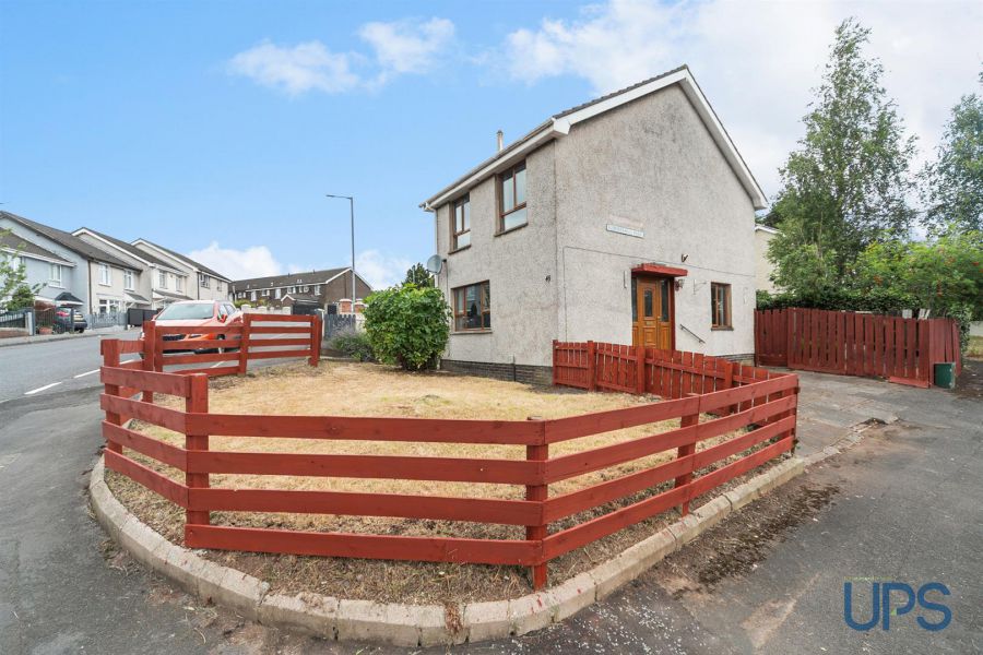 45 Summerhill Drive, west belfast, twinbrook, BT17 0RE