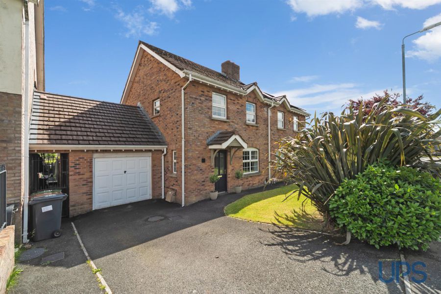 37 Mount Eagles Lodge, west belfast, belfast, BT17 0WU