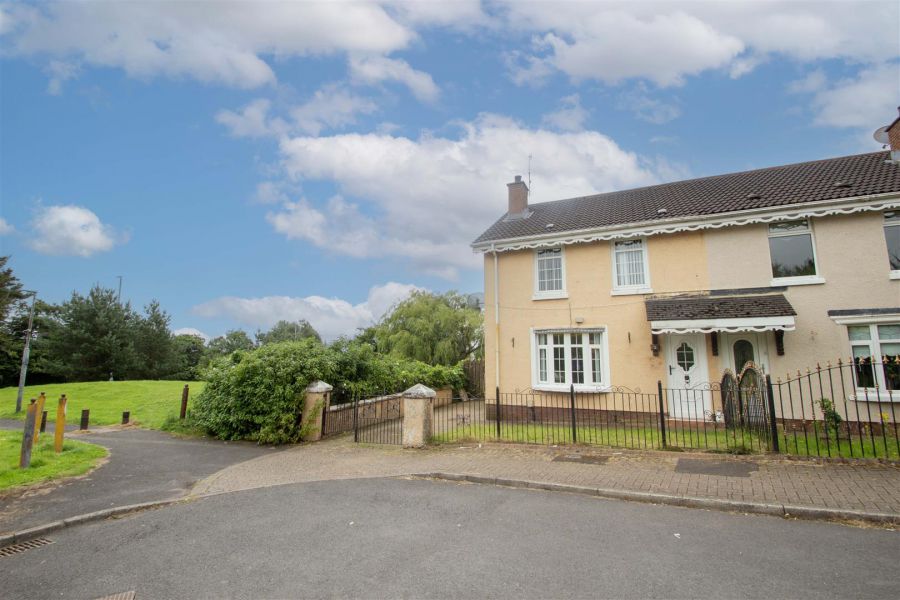 2 Ardcaoin Avenue, poleglass, dunmurry, BT17 0UN