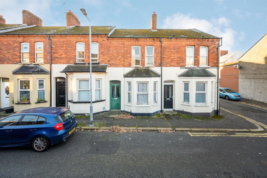 11 Pomona Avenue, belfast, BT4 3AL