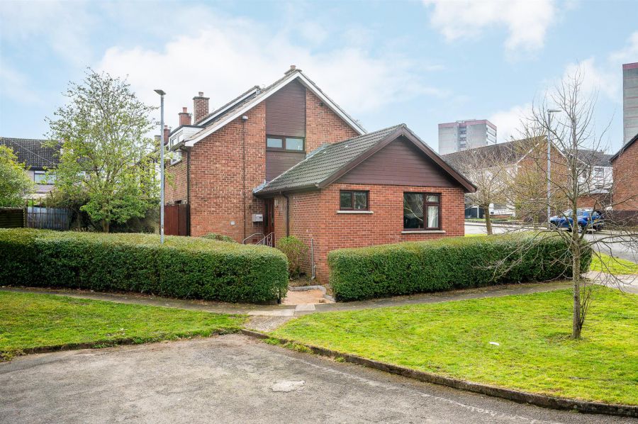 35 Downhill Avenue, belfast, BT8 7EF