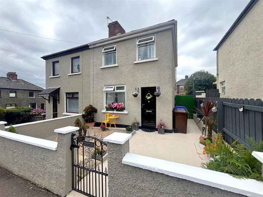 4 Silverstream Gardens, ballysillan, belfast, BT14 8GS