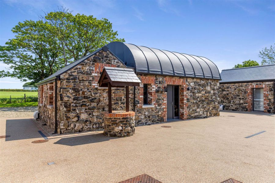 The Barn 4 Corrstown Lane, portrush, BT56 8NZ