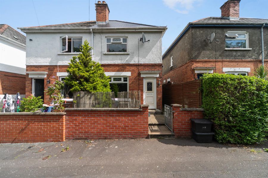 32 Dunraven Gardens, bloomfield, belfast, BT5 5LG