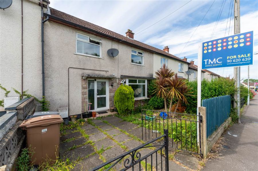 32 Inishowen Drive, finaghy, belfast, BT10  0EU