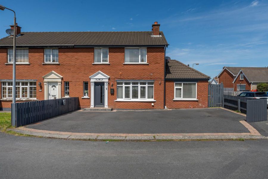10 Cloverhill Court, bangor, BT19 6QX