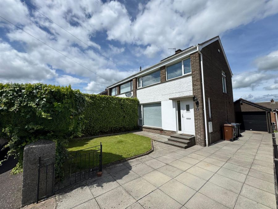13 Fairhill Drive, carnmoney road, newtownabbey, BT36 6LU