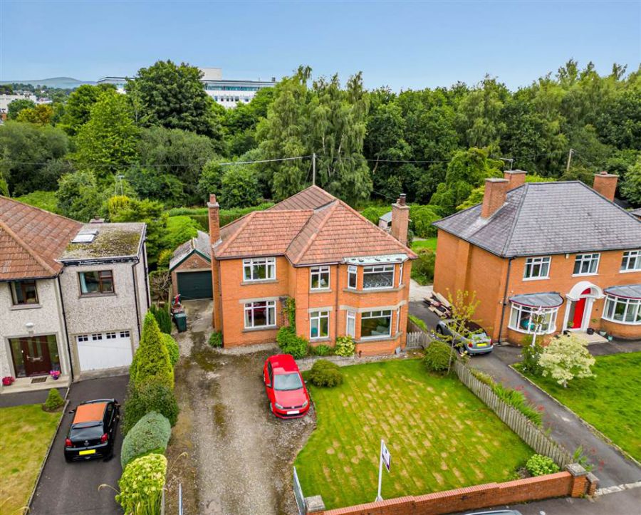 9 Waverley Avenue, hillsborough road, lisburn, BT28 1JS
