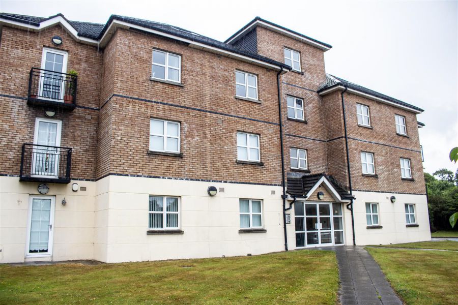 24 Lawnfield Grove, newcastle, BT33 0US
